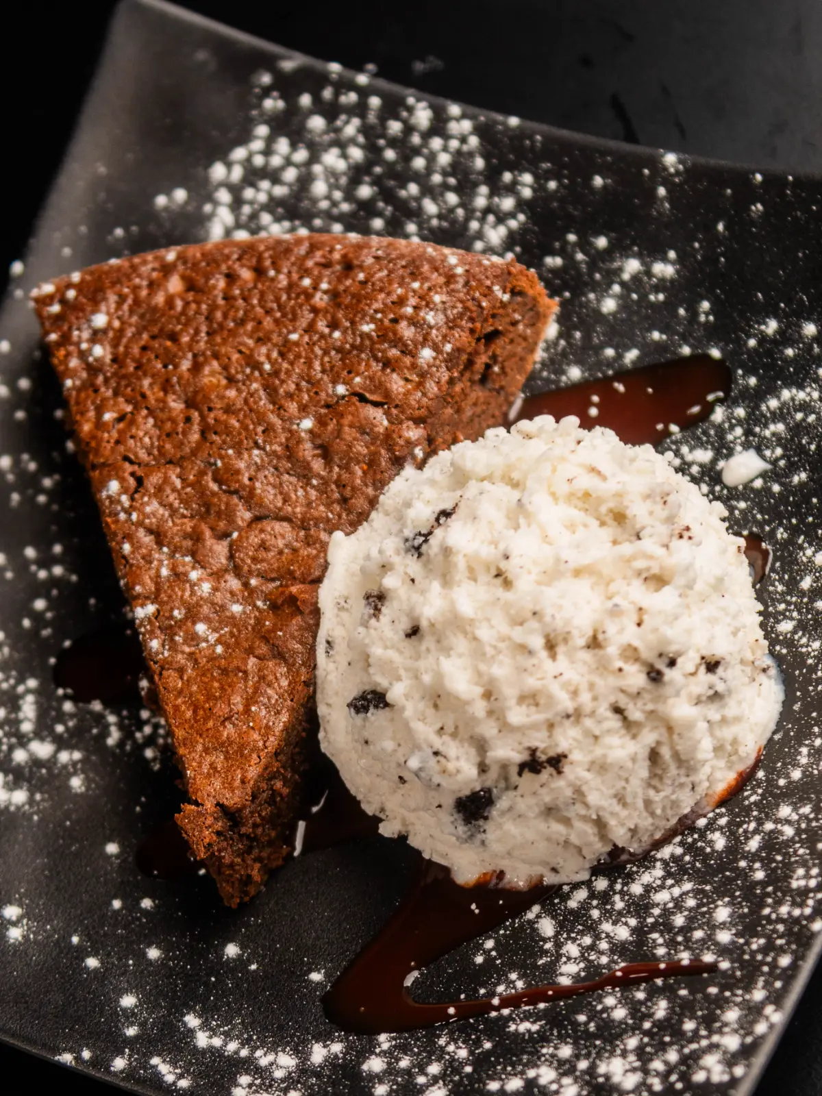 CHOCOLATE FUDGE CAKE